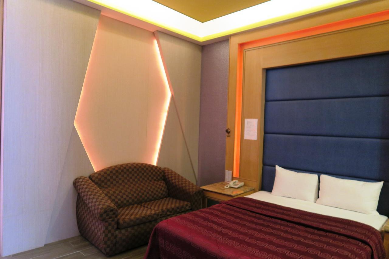 富晴汽車旅館fu Ching Motel Changhua Exterior foto